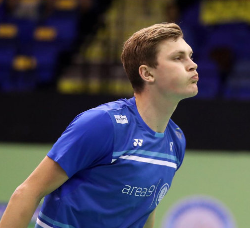 韩国队鏖战日本队，安赛龙惊艳四座