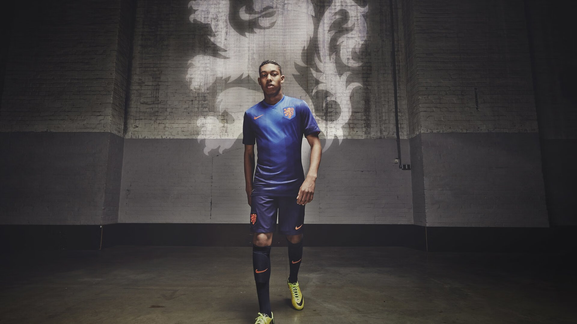 意甲焦点战之夜，拉梅洛关键战不手软